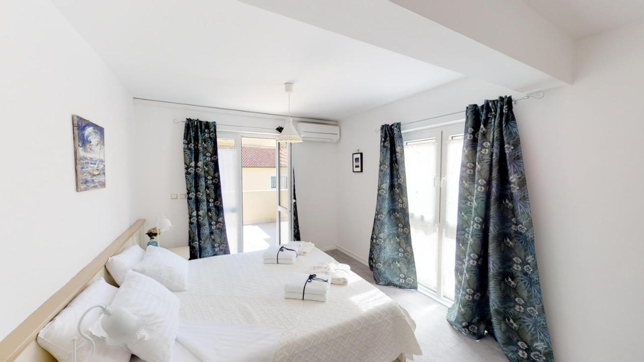 Stella Deluxe Superior 5 Star Apartment, Your Piece Of Heaven By The Sea & Park, With Sea View Novigrad  Exterior photo