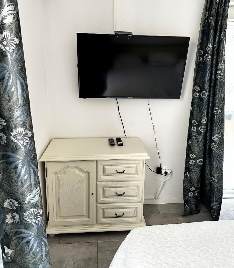 Stella Deluxe Superior 5 Star Apartment, Your Piece Of Heaven By The Sea & Park, With Sea View Novigrad  Exterior photo
